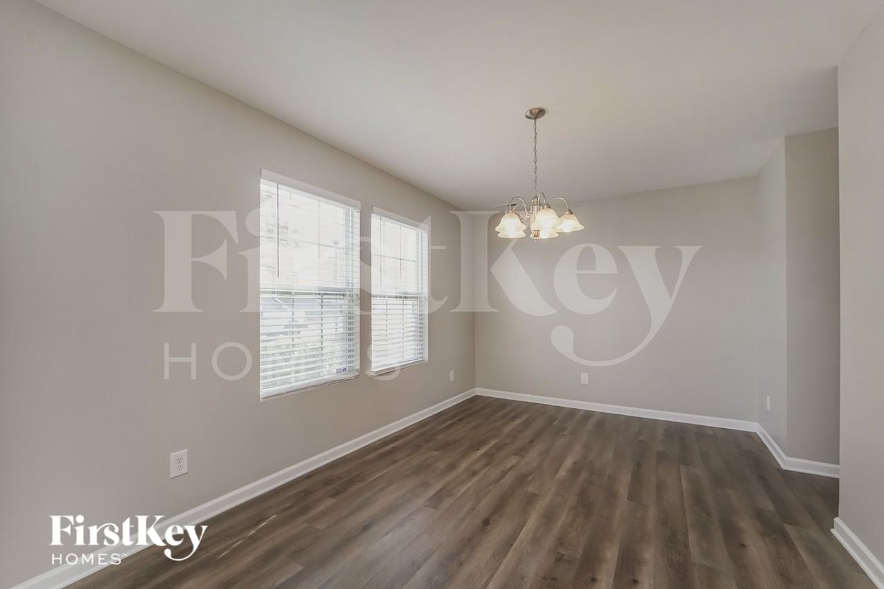 6933 Seney Dr - Photo 5 of 16