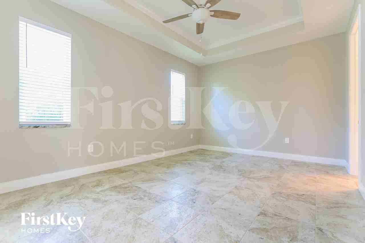 23264 Abrade Ave - Photo 6 of 15