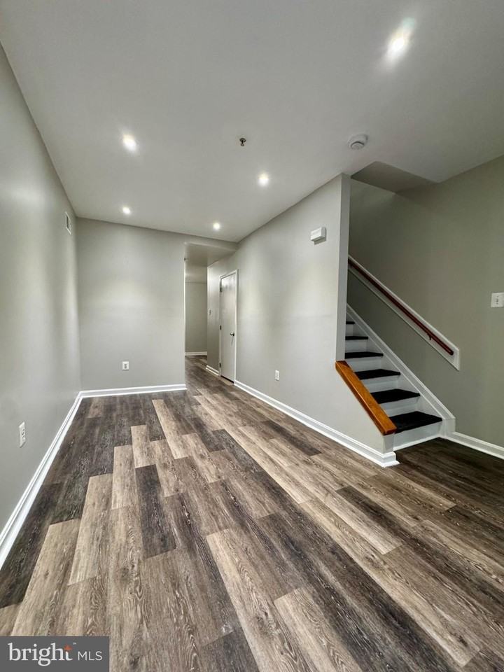 1155 N Calhoun St - Photo 2 of 18