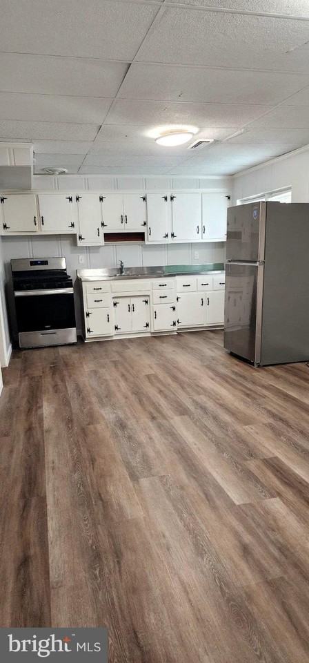 622 Harwood Ave - Photo 5 of 18