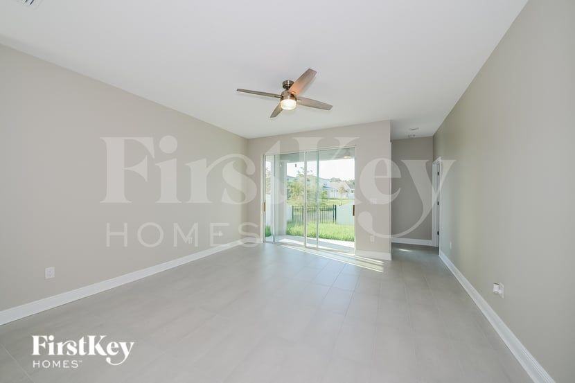 5331 Spanish Moss Cv - Photo 2 of 15