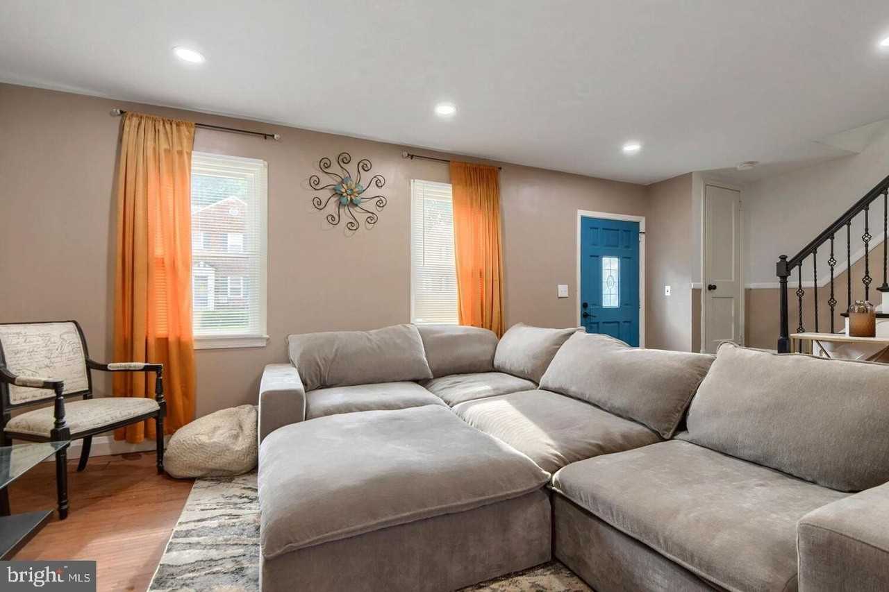 49 Briarwood Rd - Photo 6 of 15