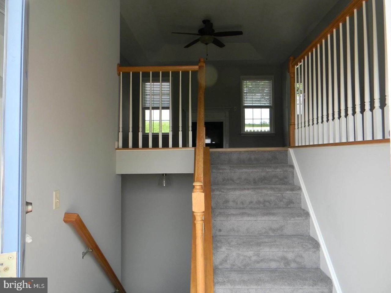 103 Turtleback Ct - Photo 2 of 17