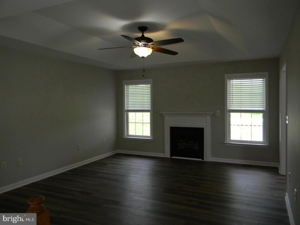 103 Turtleback Ct - Photo 3 of 17