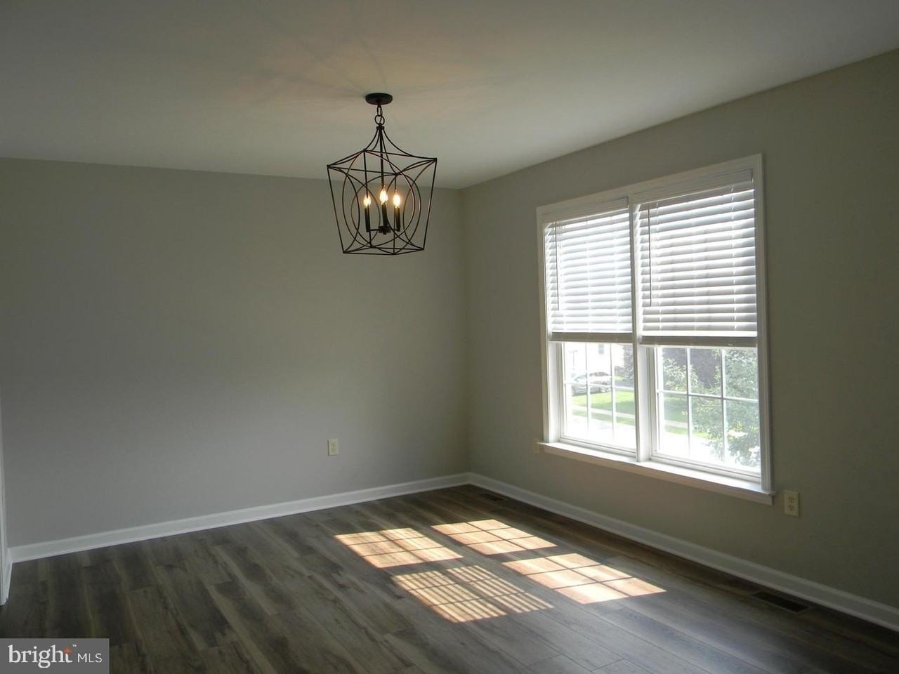103 Turtleback Ct - Photo 4 of 17