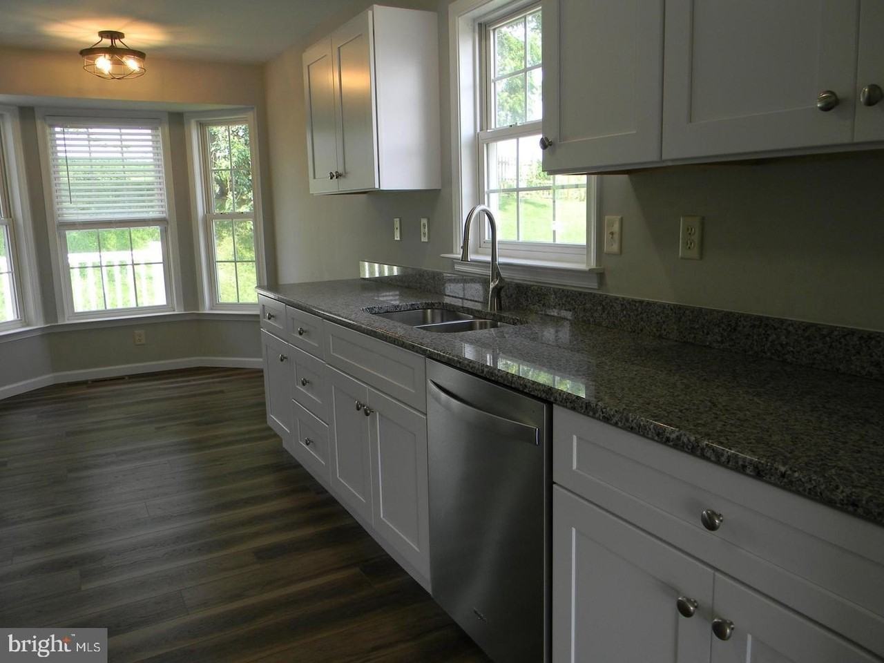 103 Turtleback Ct - Photo 7 of 17