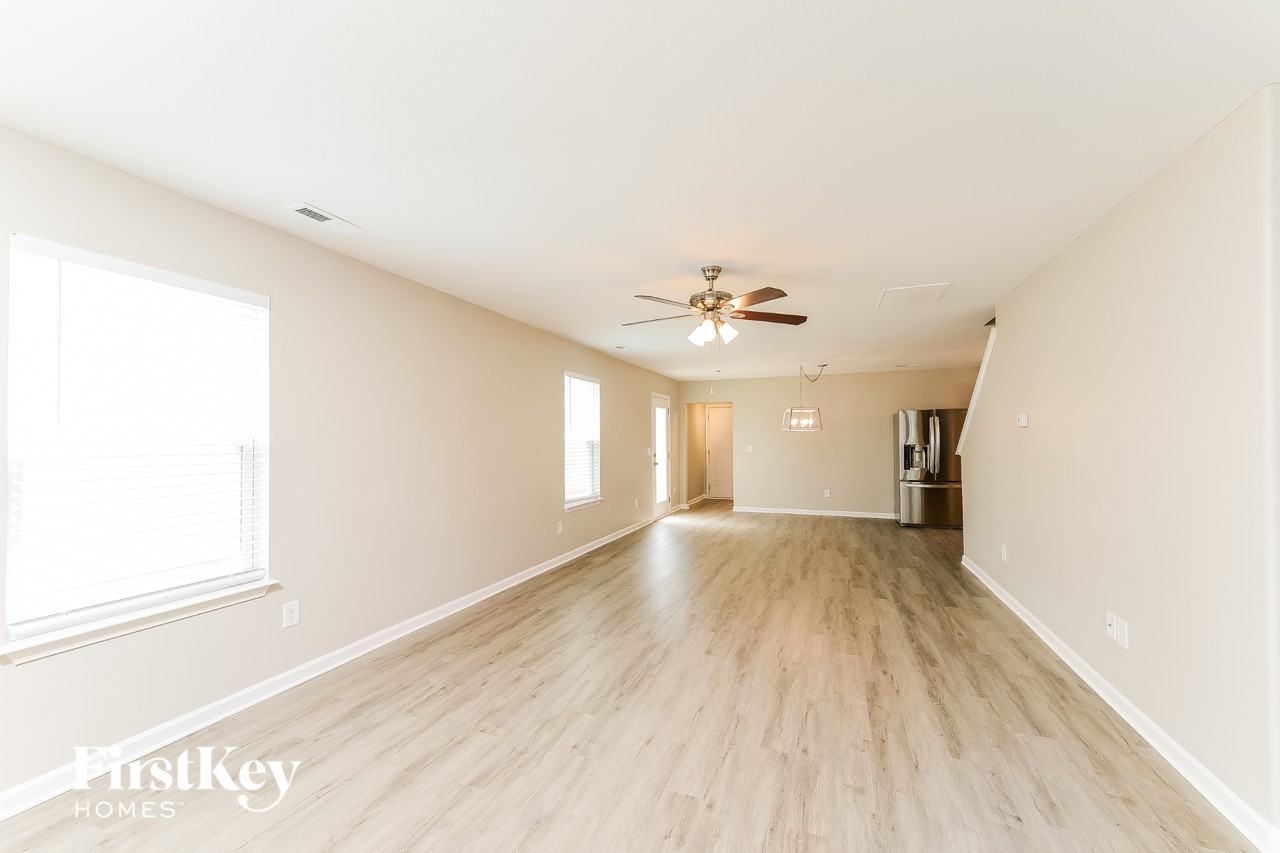 1670 Parkside Meadow Dr - Photo 2 of 15
