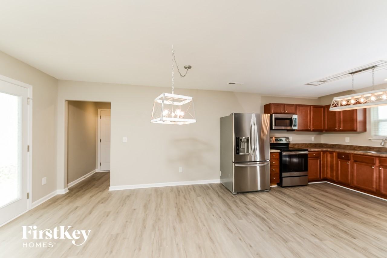 1670 Parkside Meadow Dr - Photo 3 of 15