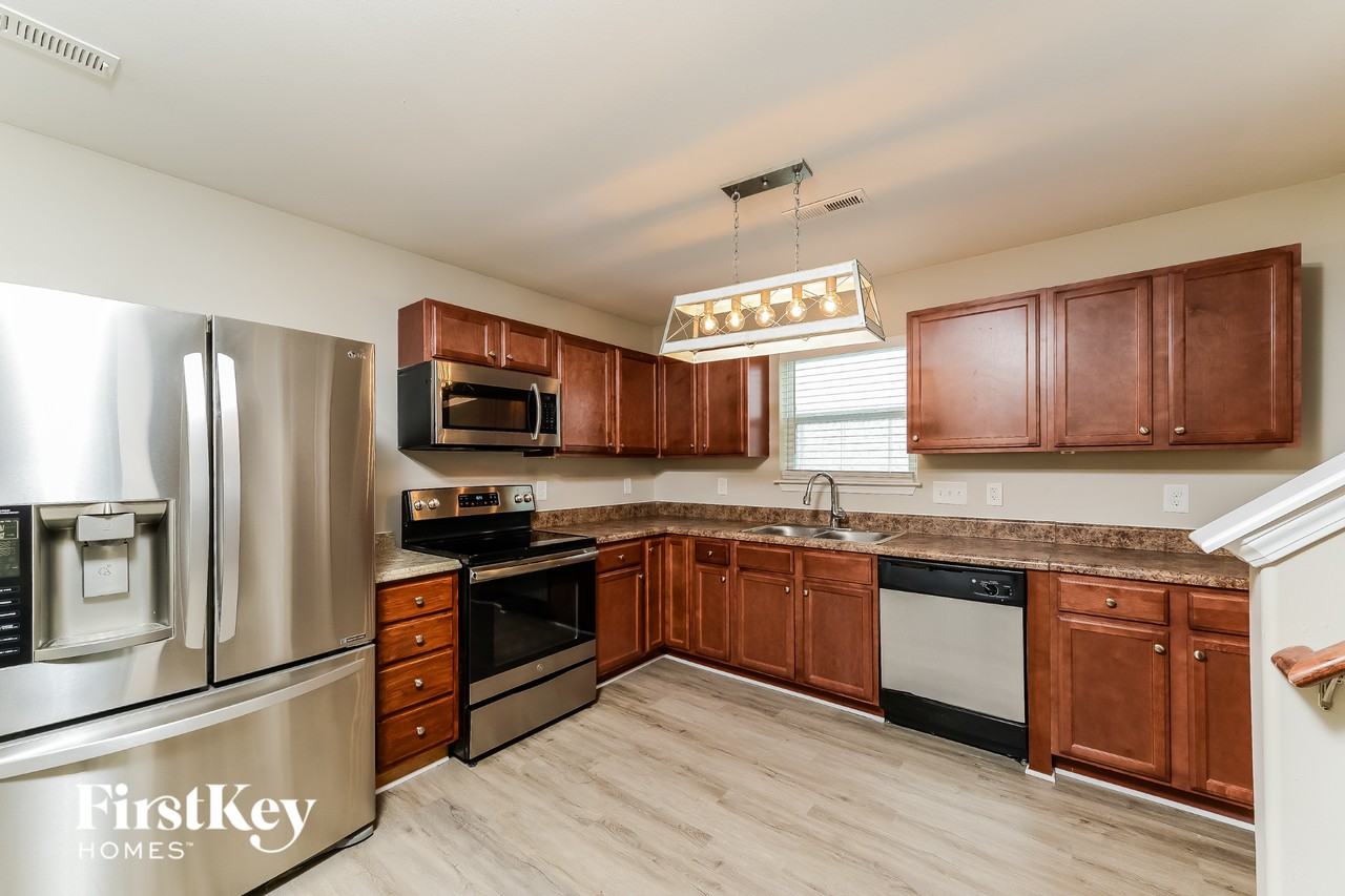 1670 Parkside Meadow Dr - Photo 5 of 15