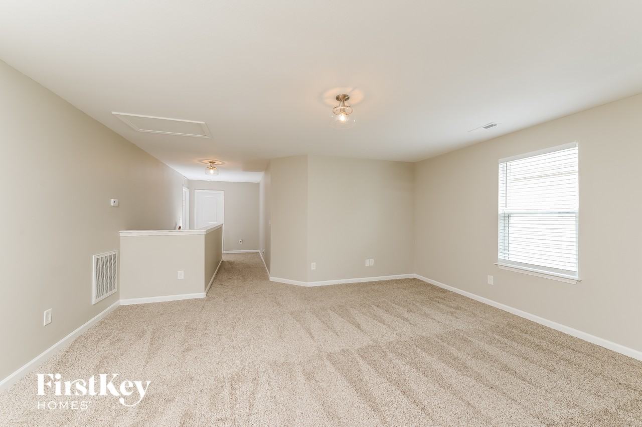 1670 Parkside Meadow Dr - Photo 7 of 15