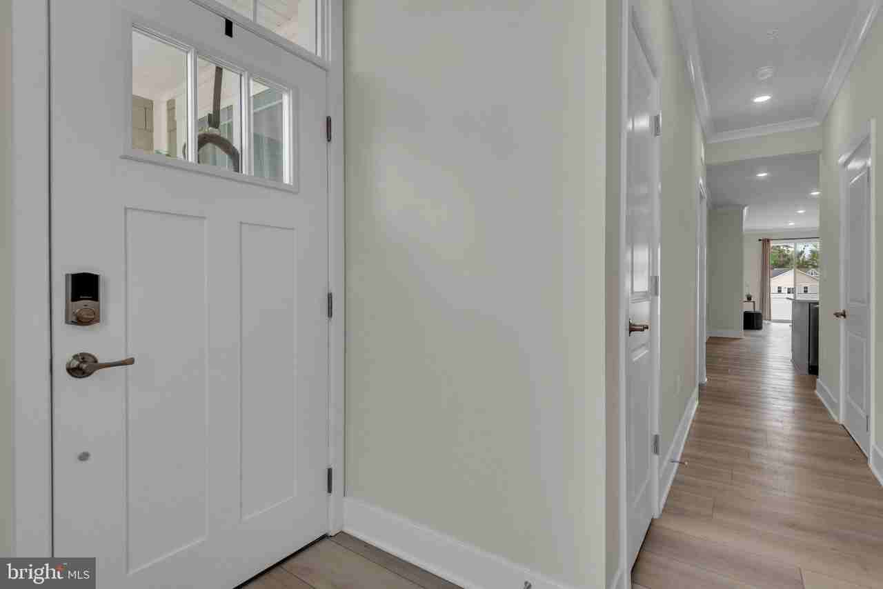 10722 Great Lakes Pl - Photo 2 of 19