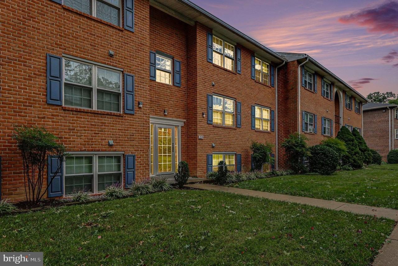 219 Crocker Dr #F