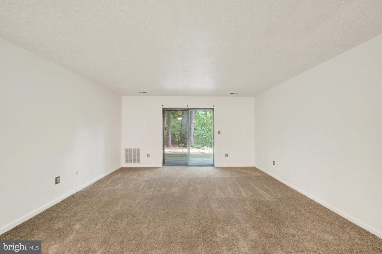 2007 Magnolia Woods Ct #B - Photo 4 of 21