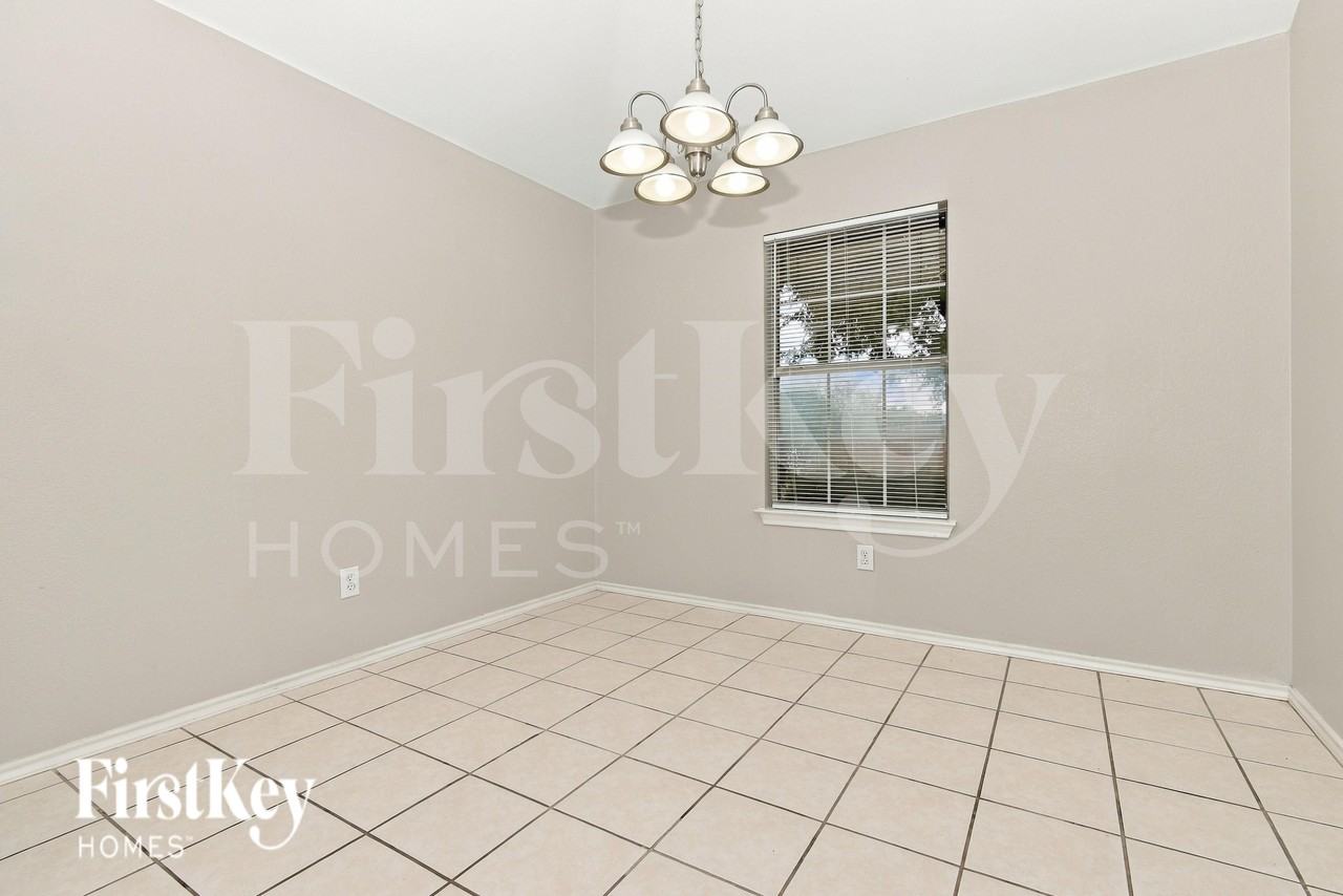 1005 Cumberland Dr - Photo 4 of 16