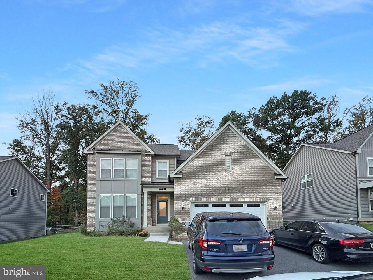 220 Red Oak Ridge Pl - Photo 2 of 31