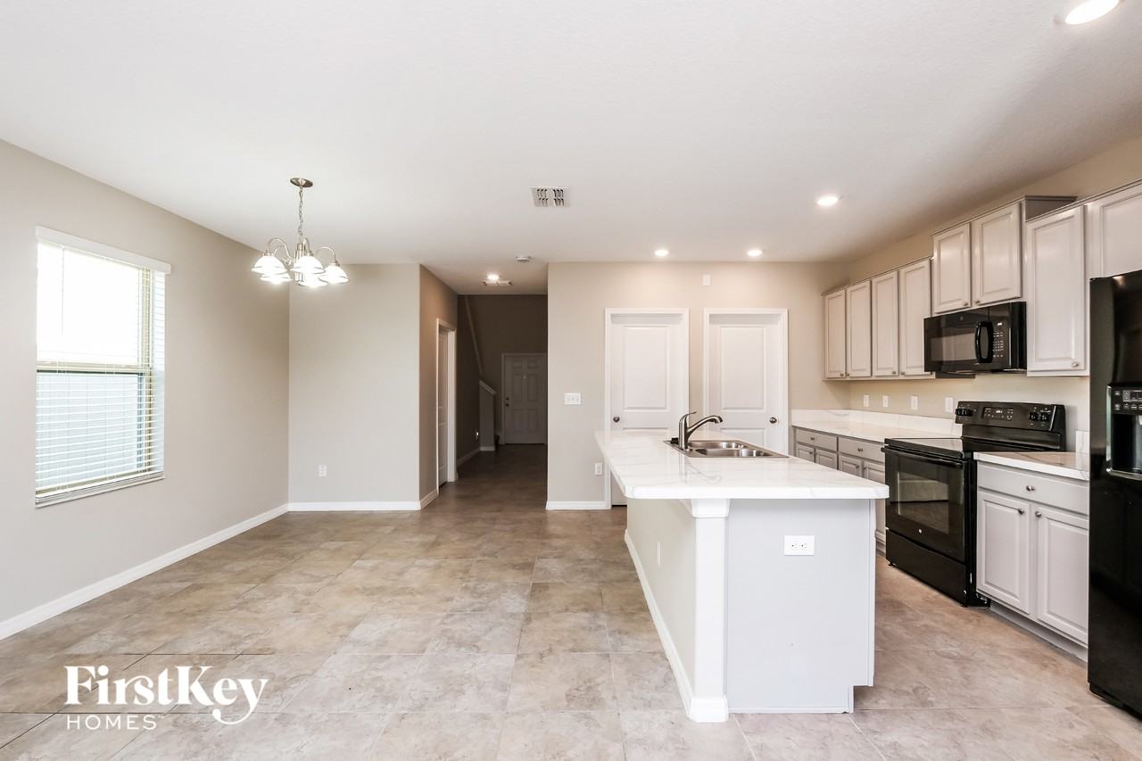 5017 Sable Chime Dr - Photo 4 of 15
