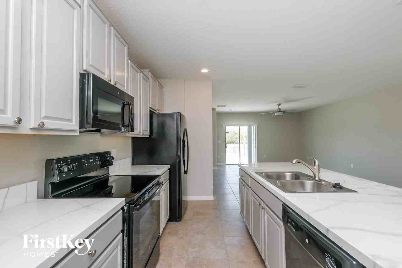 5017 Sable Chime Dr - Photo 5 of 15