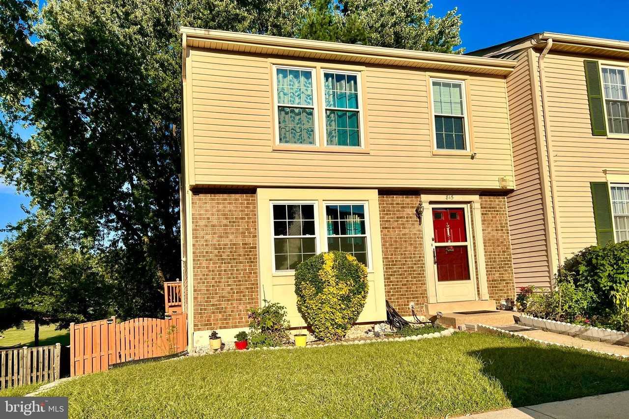 815 Curry Ford Ln - Photo 2 of 27