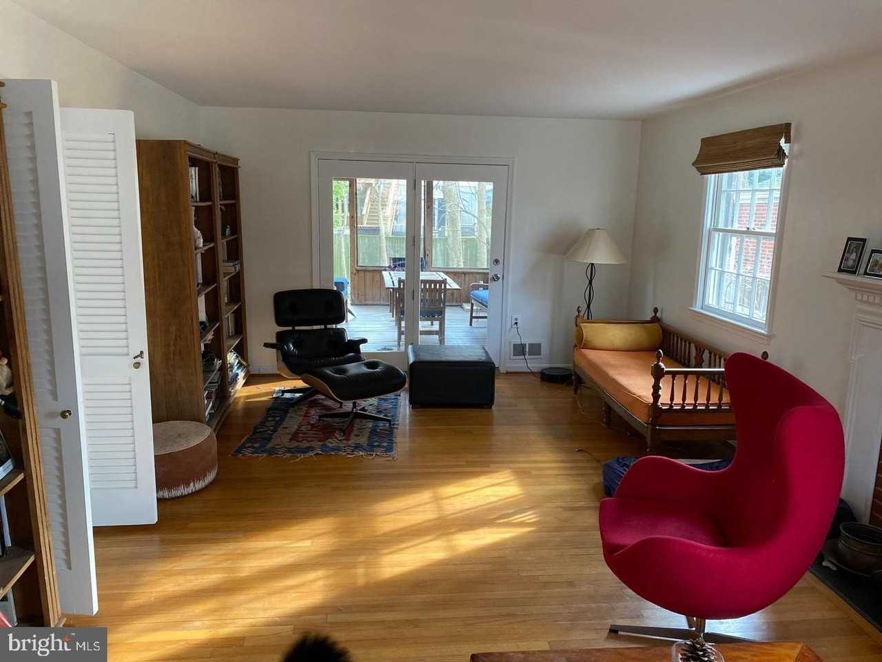 6002 Beech Ave - Photo 5 of 33