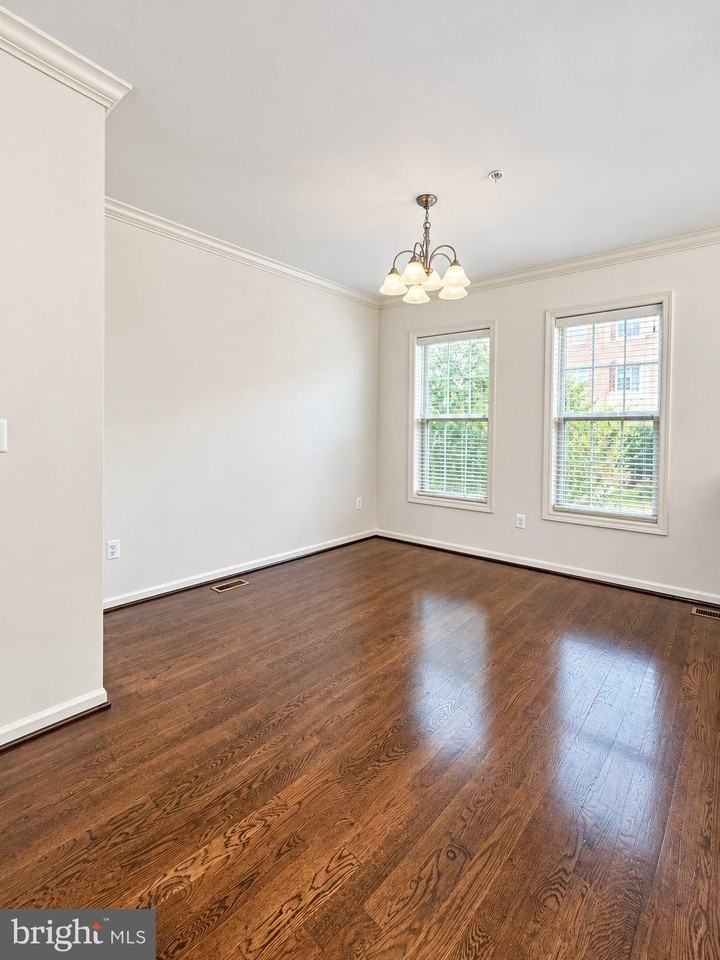 13948 Estuary Dr - Photo 4 of 29