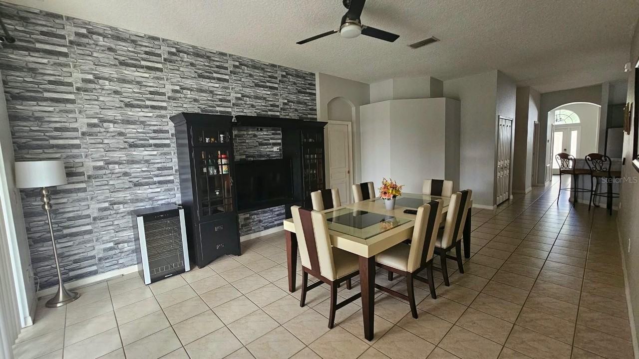 5450 Los Palma Vista Dr - Photo 3 of 21