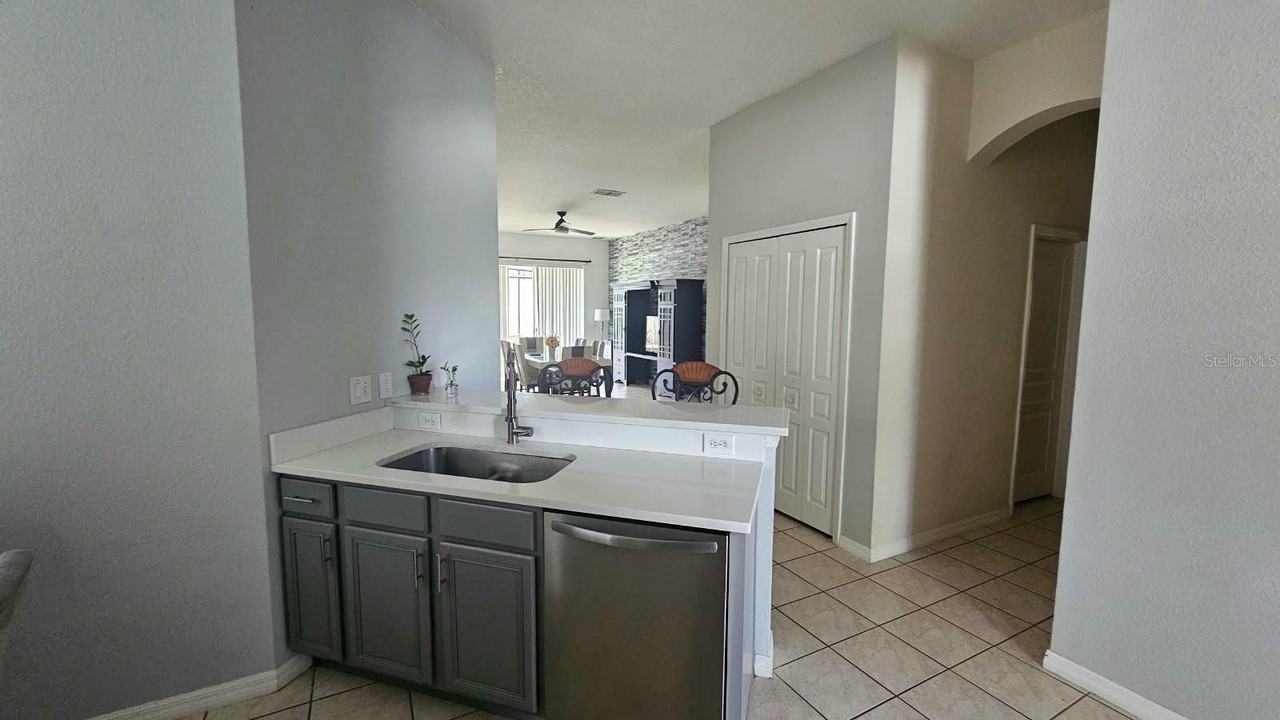 5450 Los Palma Vista Dr - Photo 6 of 21
