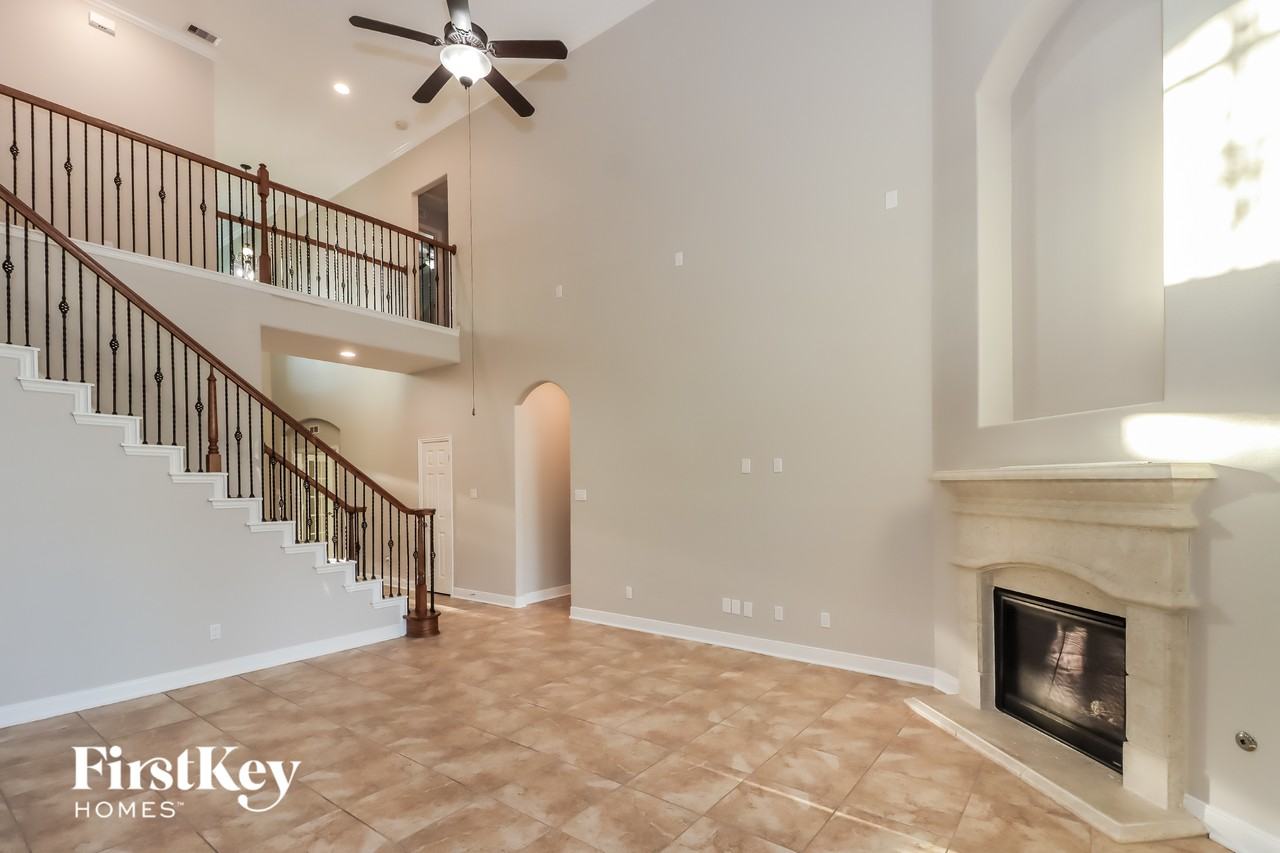 14619 Carolina Hollow Ln - Photo 3 of 15
