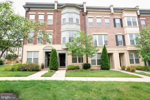 featured image of 815 Fair Winds Way #291
