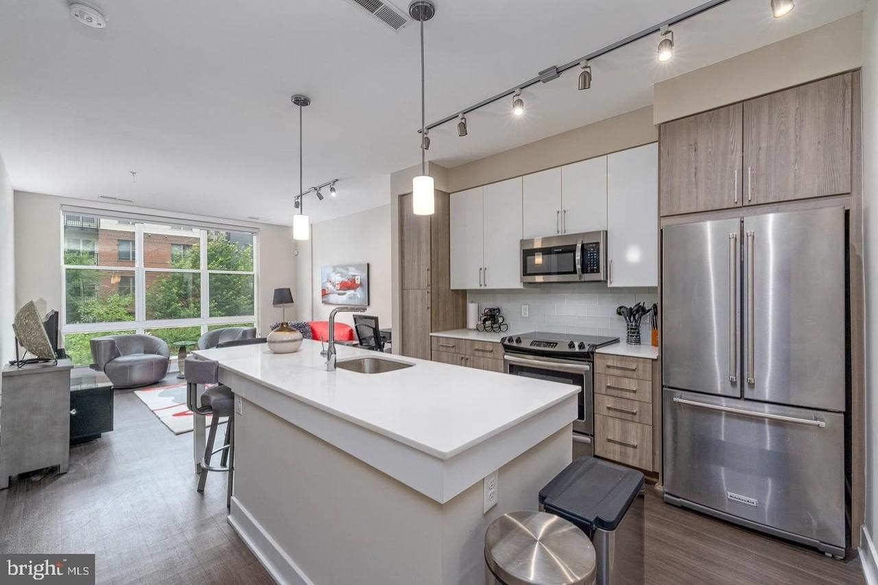 145 Riverhaven Dr #131 - Photo 4 of 50