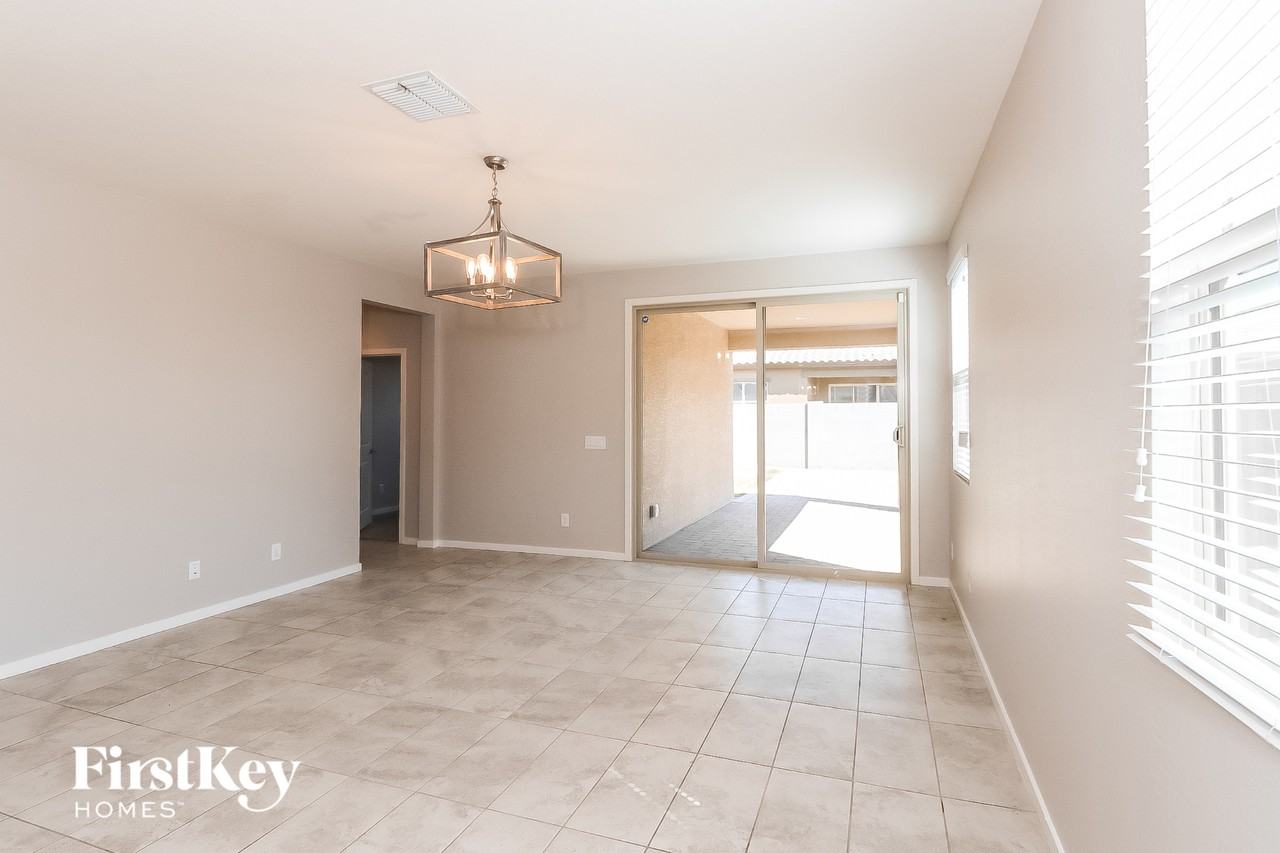 4209 S 97th Dr - Photo 4 of 15