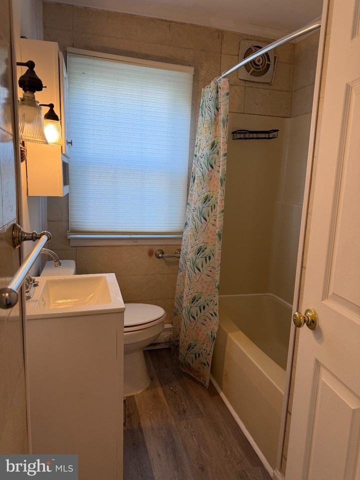 843 Woodland Way - Photo 7 of 10