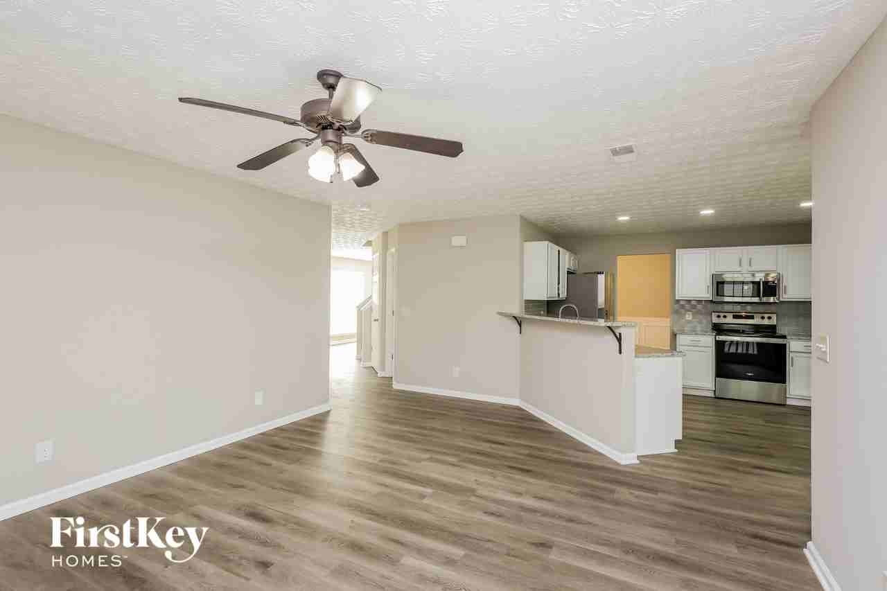 3310 High View Ct - Photo 3 of 15