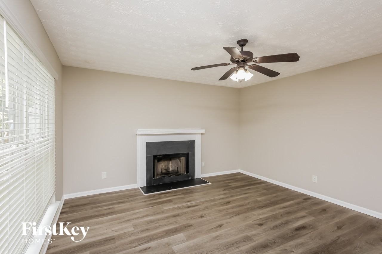 3310 High View Ct - Photo 4 of 15