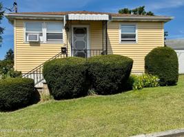 featured image of 26 Shiffer Ln
