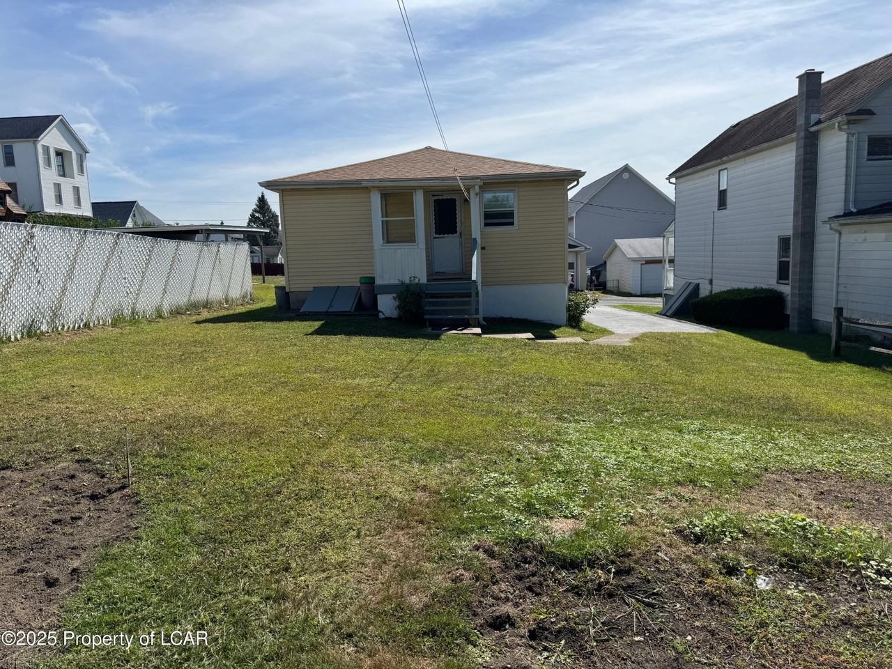 26 Shiffer Ln - Photo 2 of 15