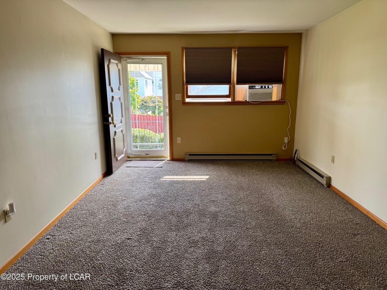 26 Shiffer Ln - Photo 5 of 15