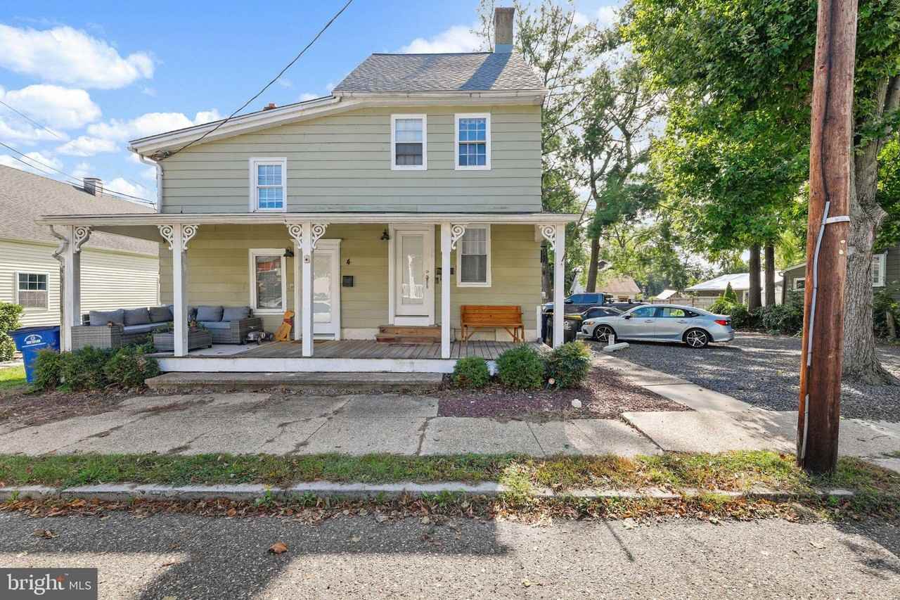 6 Friends Ave - Photo 2 of 22