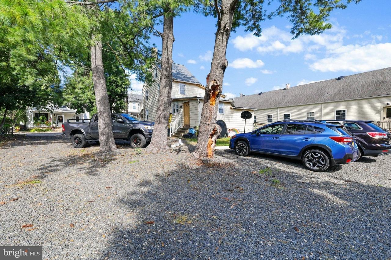 6 Friends Ave - Photo 5 of 22