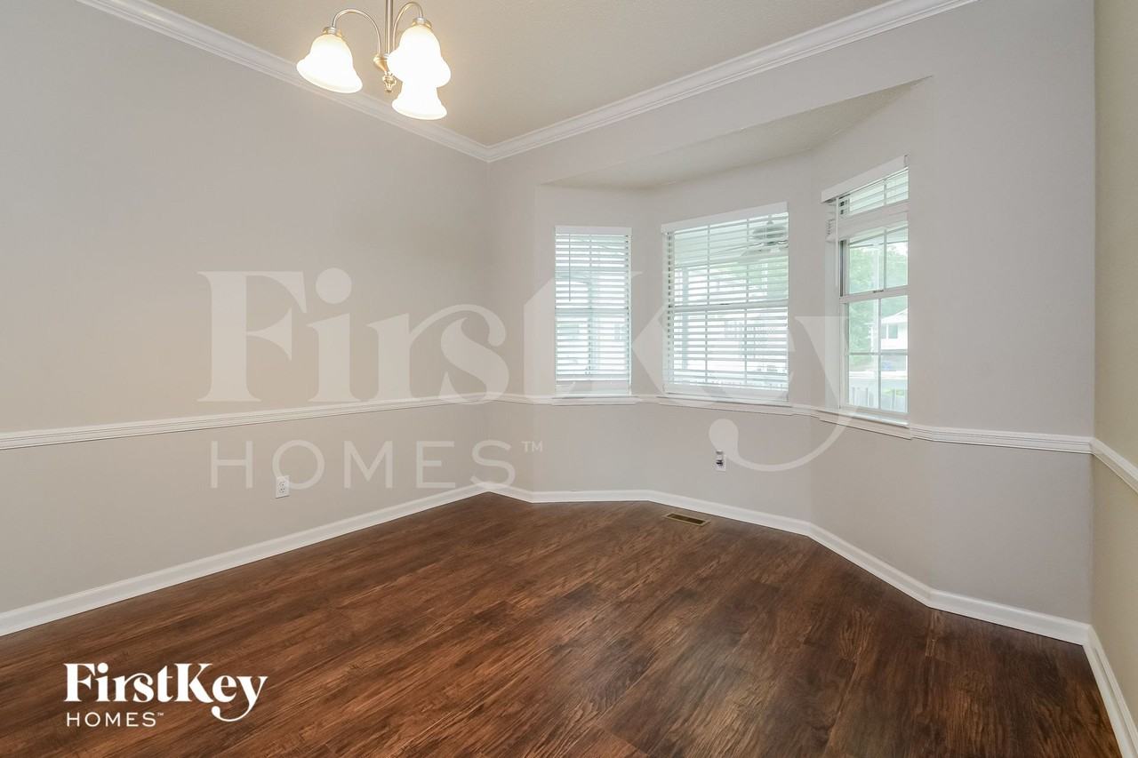 516 Olde Towne Ln - Photo 5 of 15