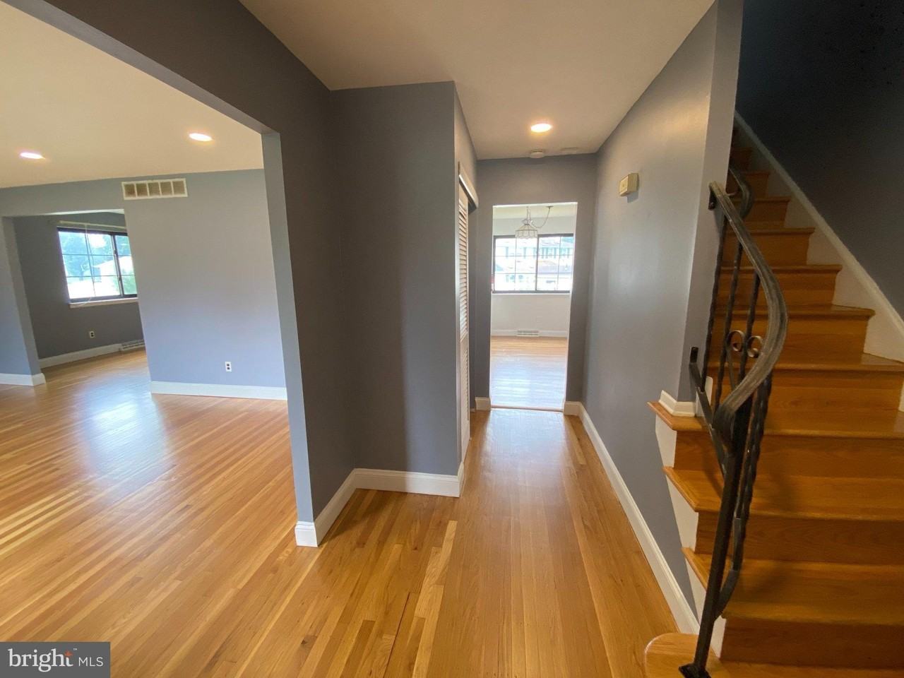 1 Niamoa Dr - Photo 2 of 11