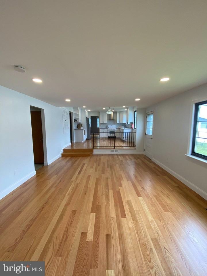 1 Niamoa Dr - Photo 6 of 11