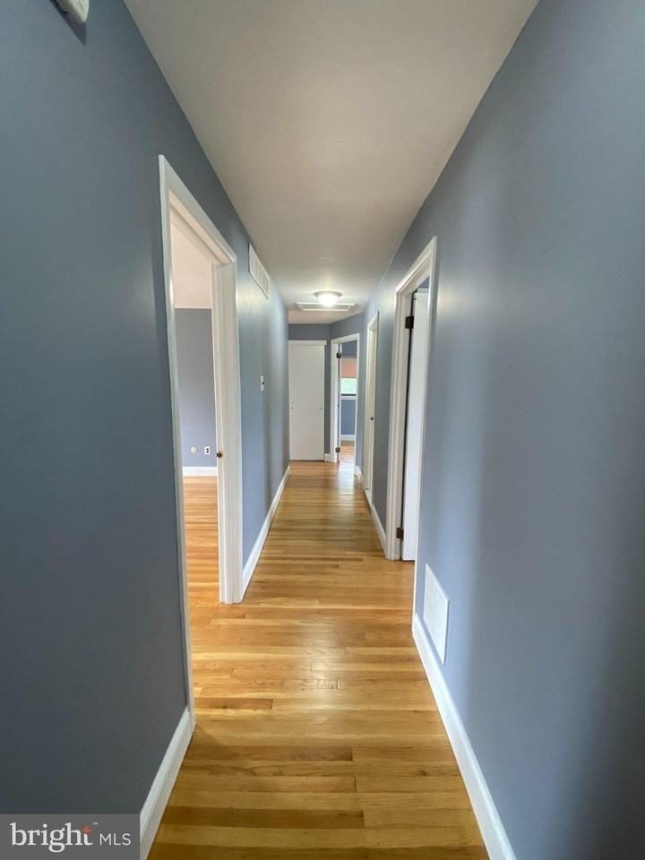 1 Niamoa Dr - Photo 7 of 11