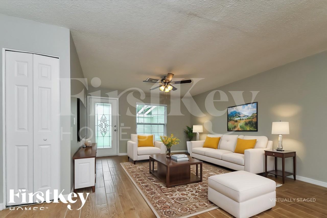 6229 Florida Cir W - Photo 3 of 18