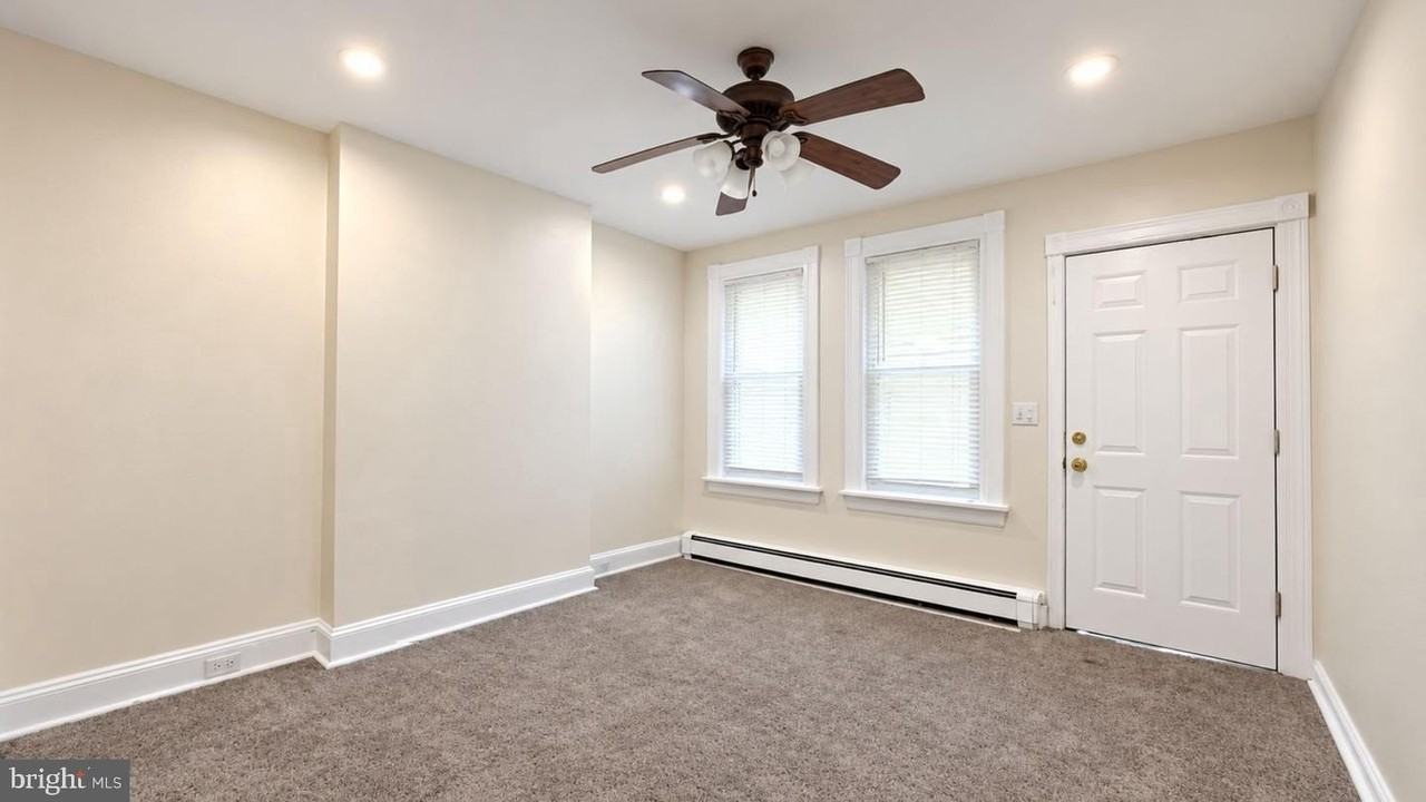 1257 Martin Luther King Jr Blvd - Photo 4 of 11