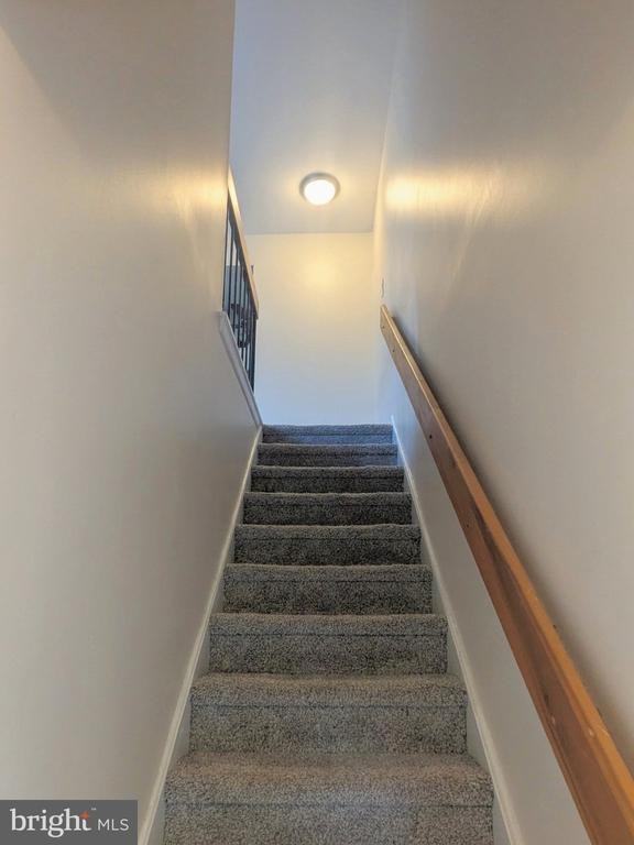714 Sparrow Ln - Photo 6 of 36