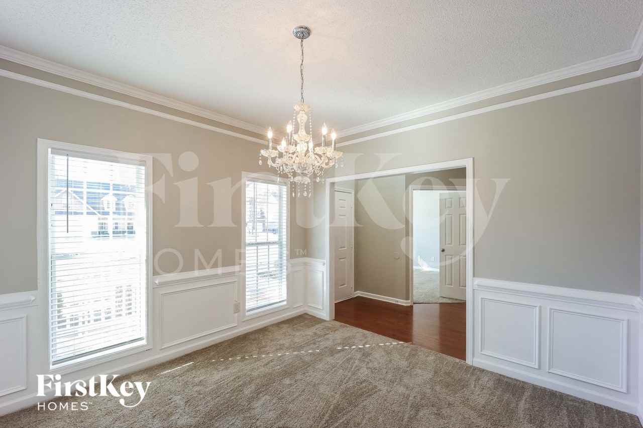 333 Westhill Dr - Photo 2 of 14