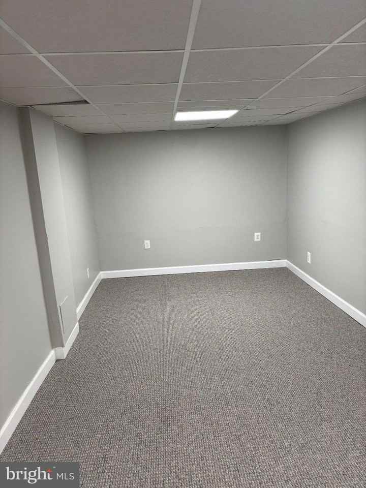 337 Westpark Ln - Photo 6 of 8