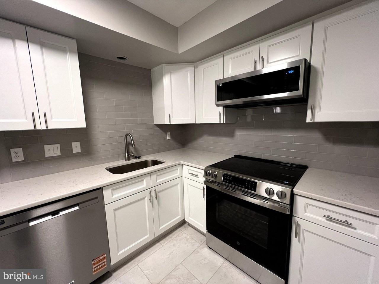 33 Windermere Ave #B101 - Photo 2 of 19