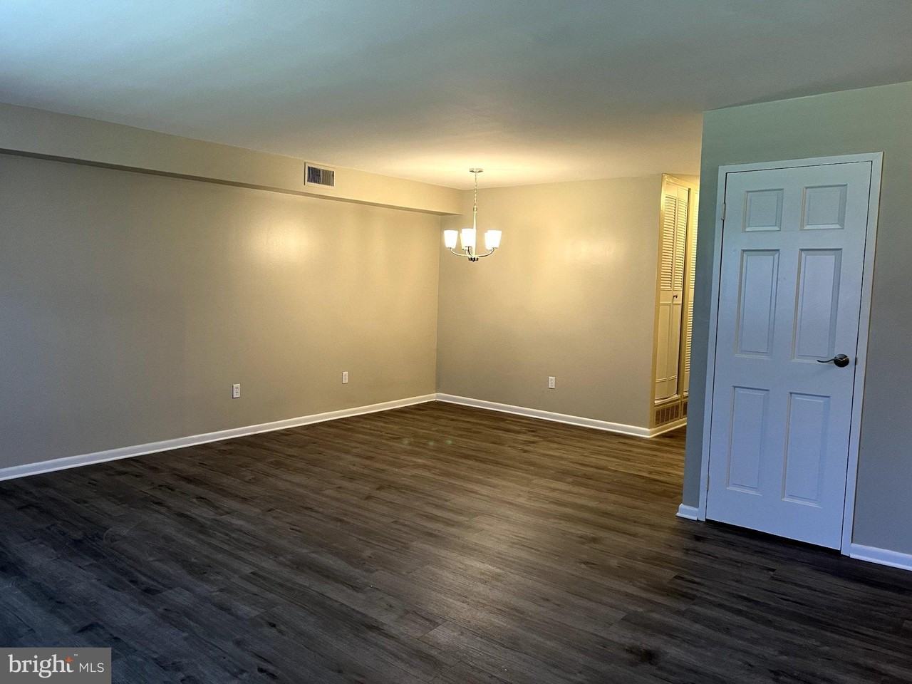33 Windermere Ave #B101 - Photo 5 of 19