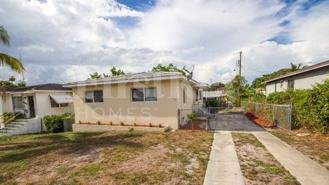 903 38th St - Photo 1 of 1